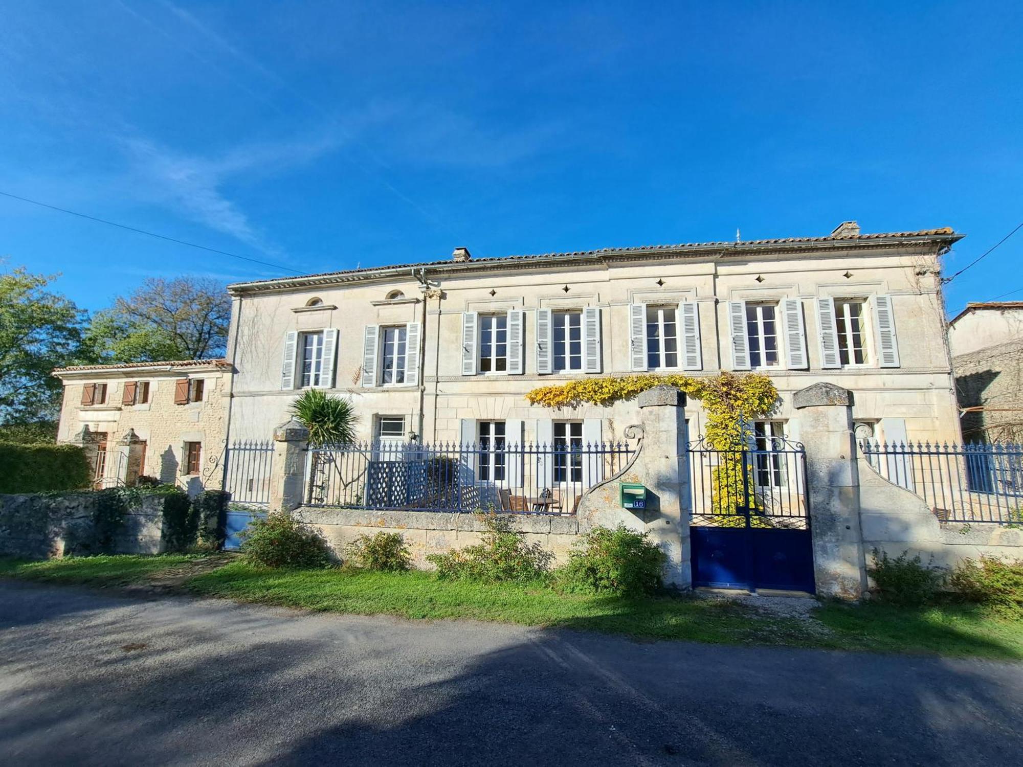Le Moulin Etourneau - 3 Gites Avec 2 Piscines Champagnac  Экстерьер фото